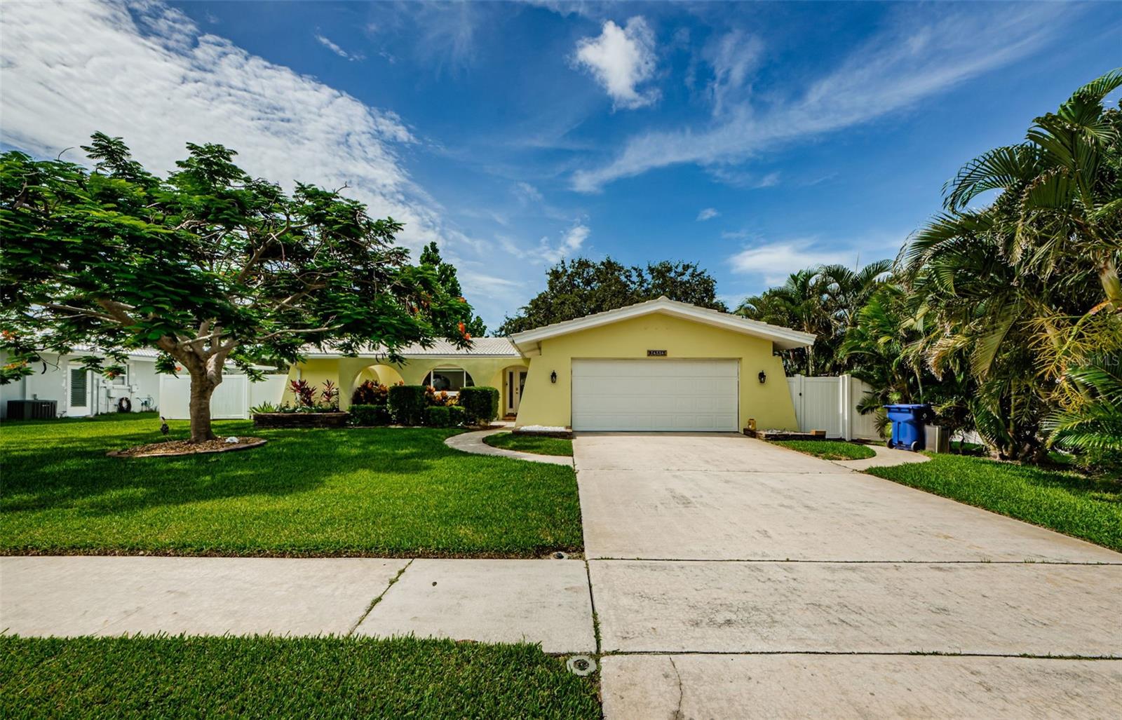 Image 2 of 35 For 14534 Yacht Club Boulevard