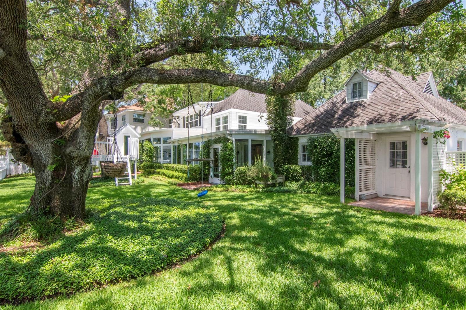 Image 46 of 53 For 560 Bosphorous Avenue