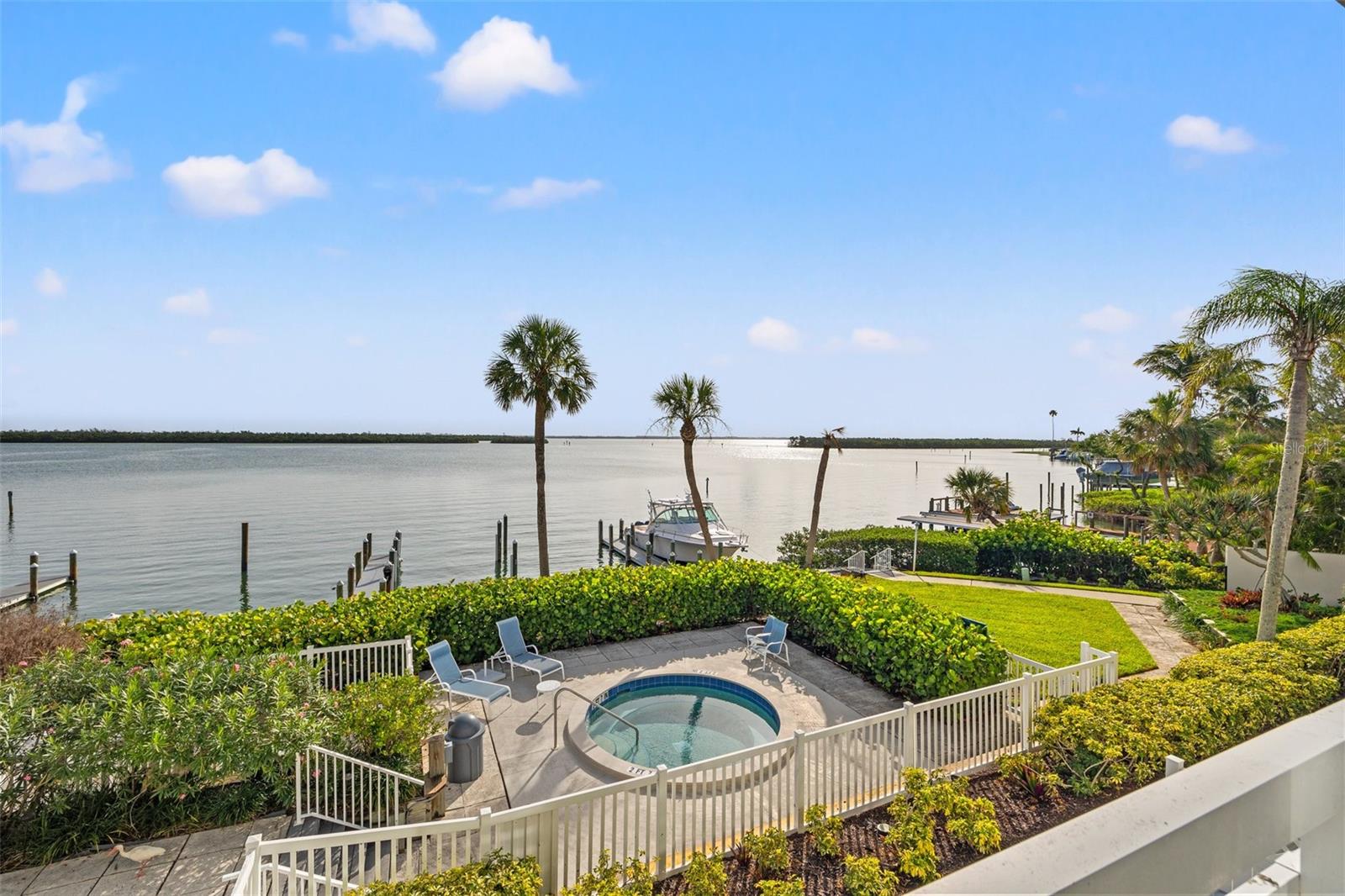 Image 22 of 28 For 615 Dream Island Place 210