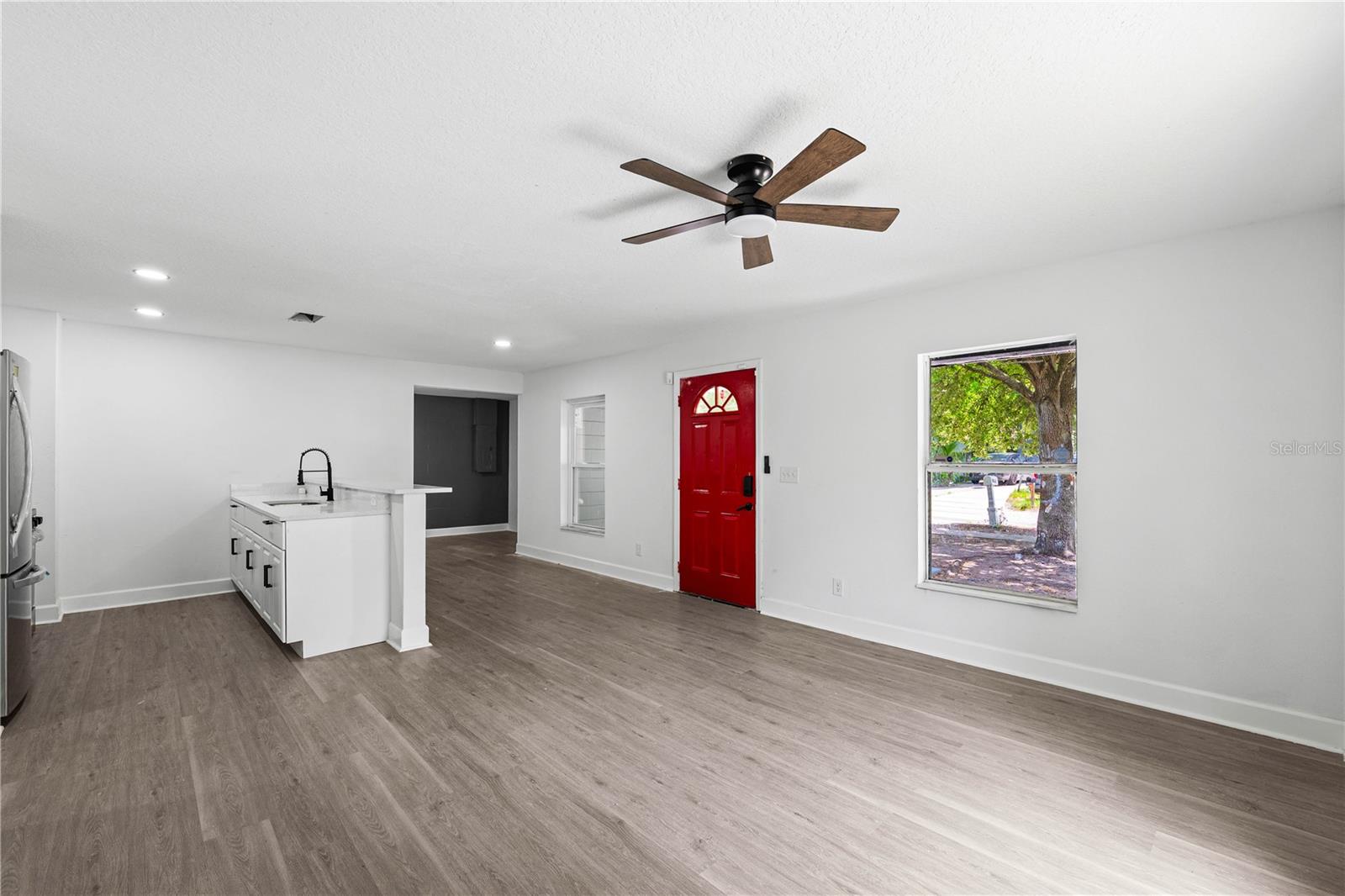 Image 15 of 36 For 3632 Comanche Avenue