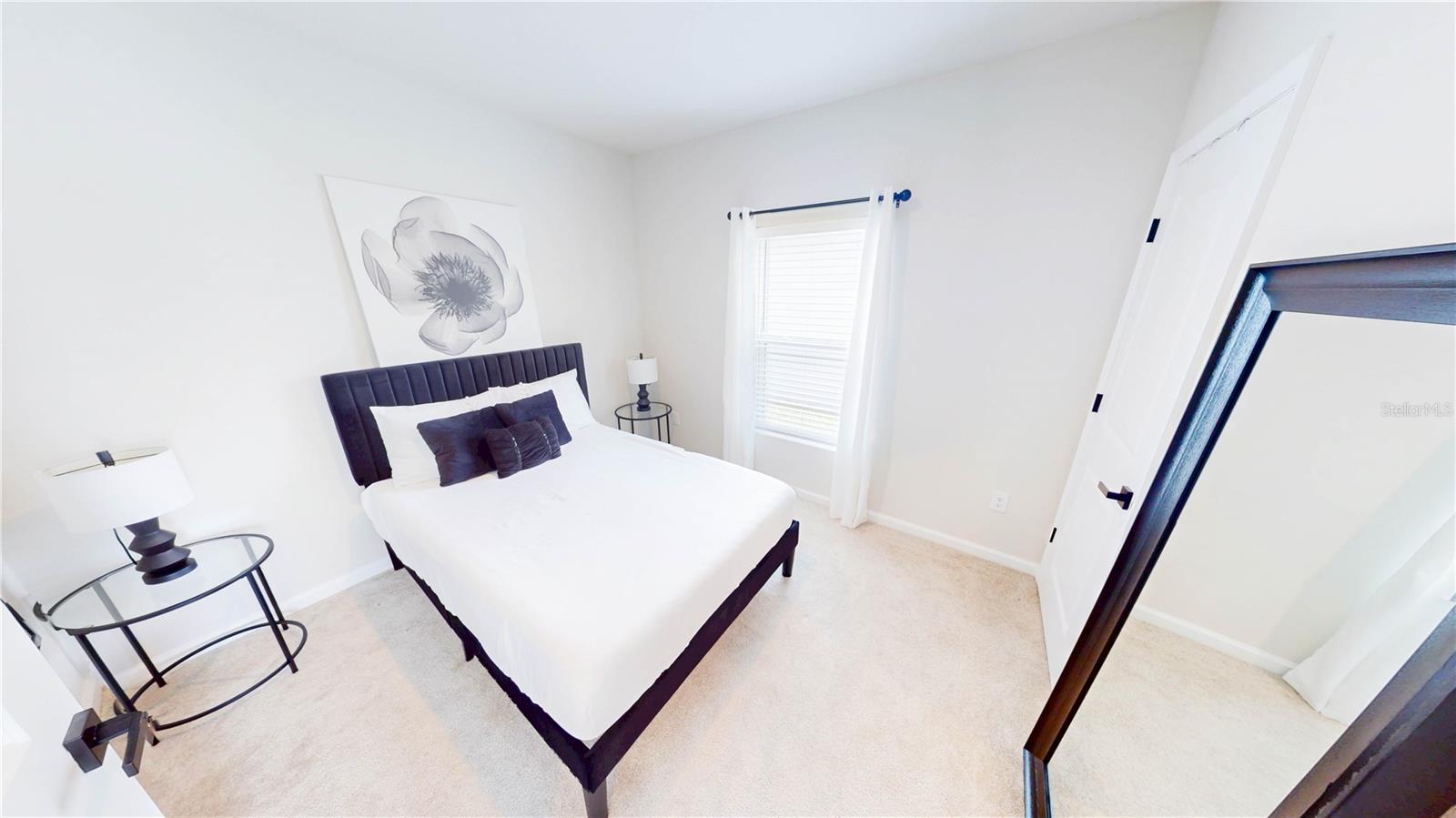 Listing photo id 9 for 191 Brofield Street