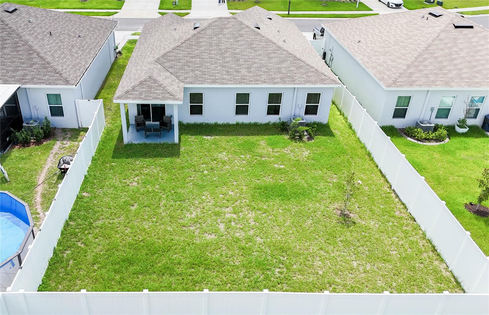 Listing photo id 1 for 191 Brofield Street