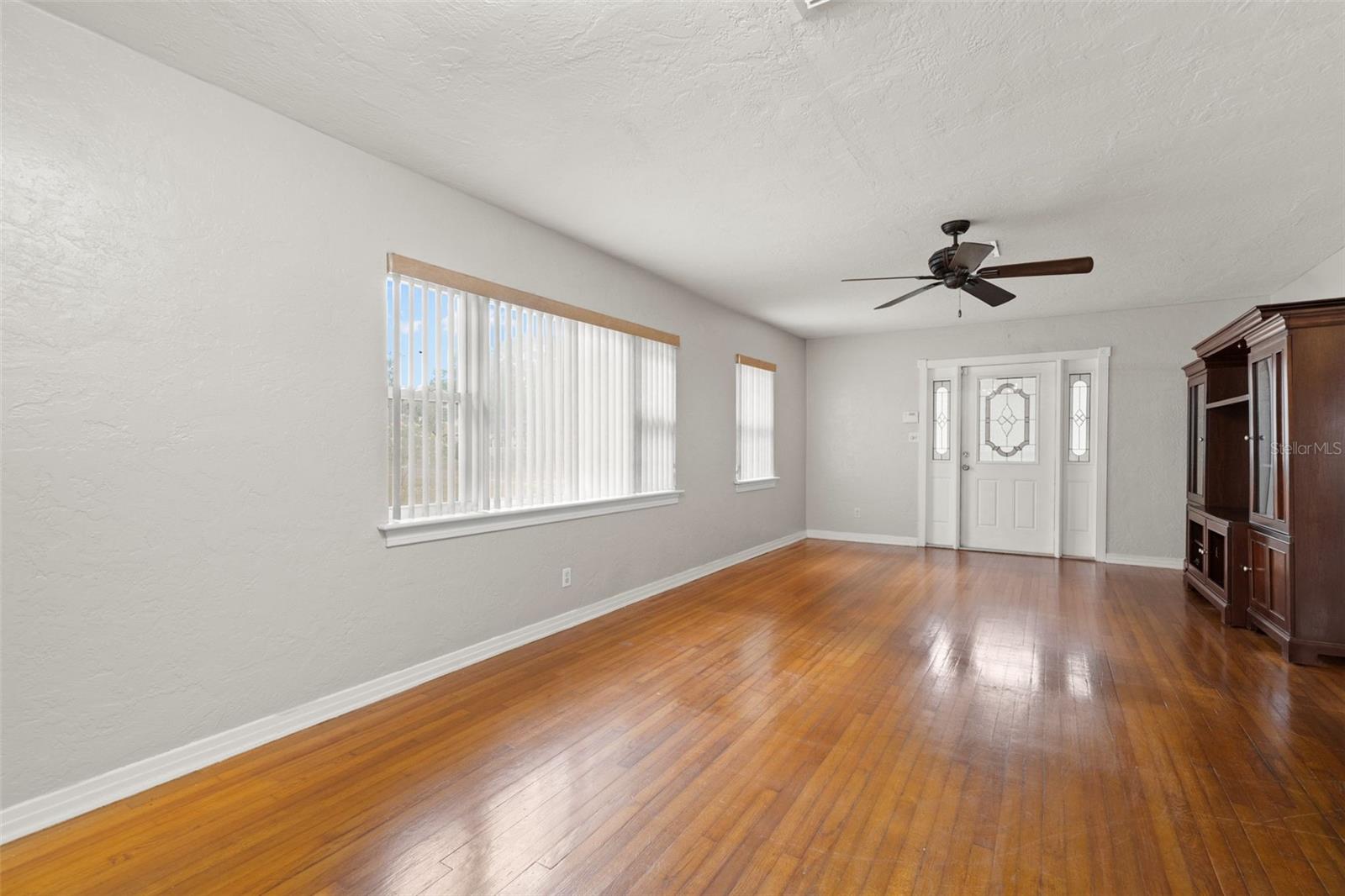 Image 10 of 44 For 486 27th Avenue N