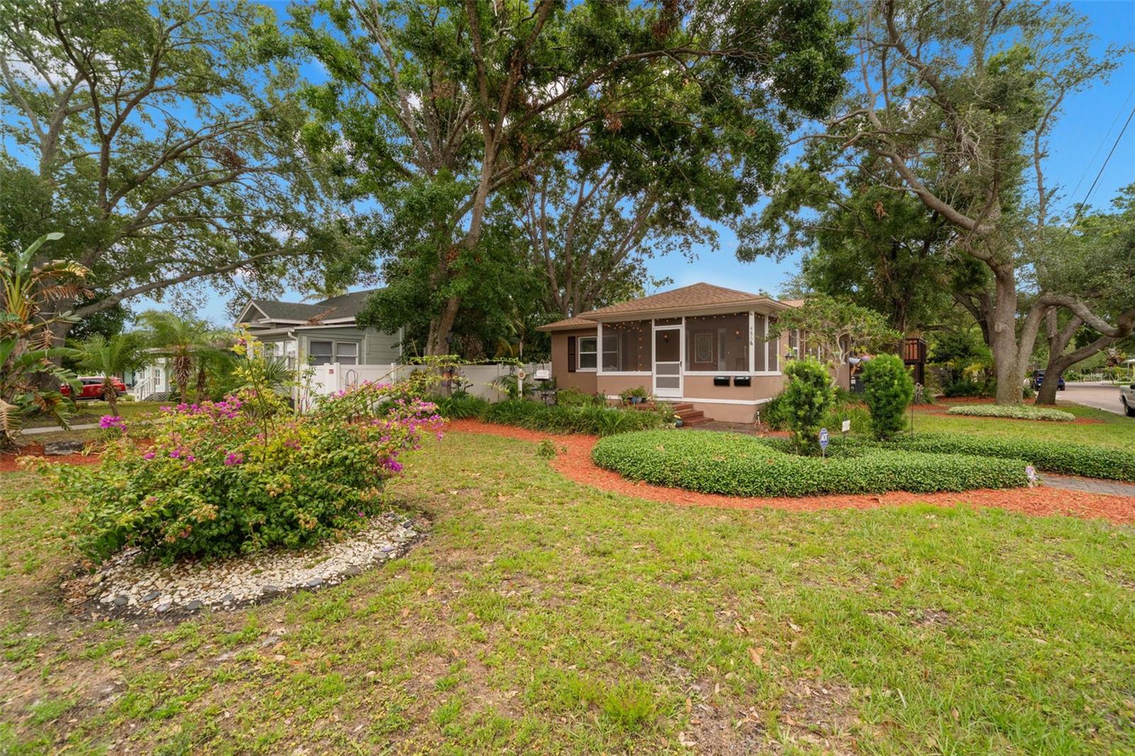 Image 2 of 44 For 486 27th Avenue N