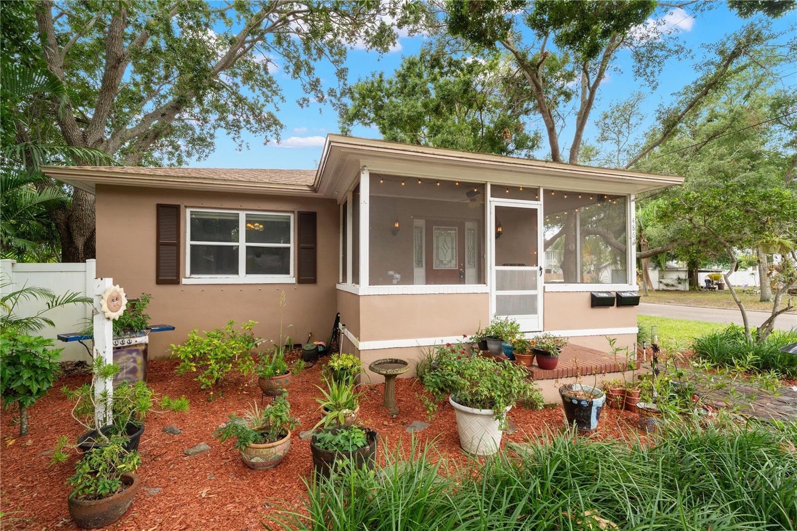Image 5 of 44 For 486 27th Avenue N