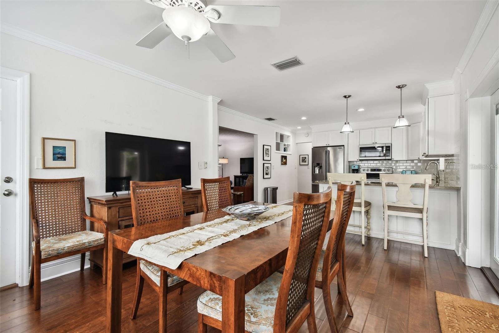 Image 16 of 41 For 2560 51st Street N