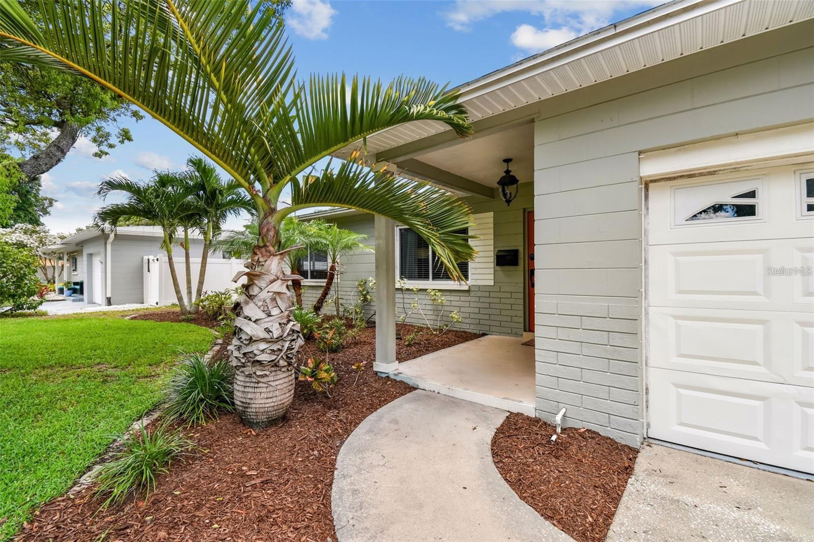 Image 2 of 41 For 2560 51st Street N