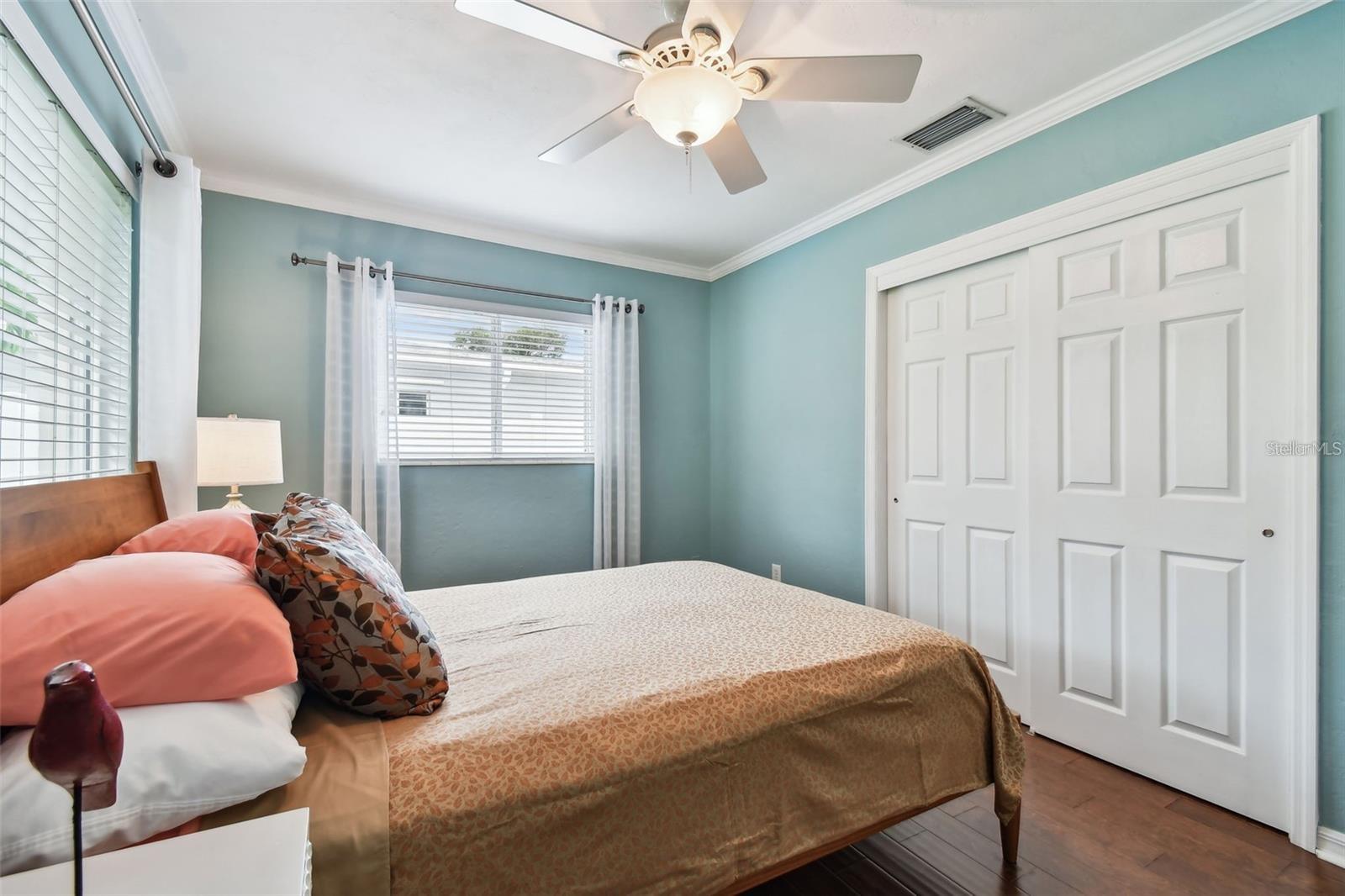 Image 23 of 41 For 2560 51st Street N