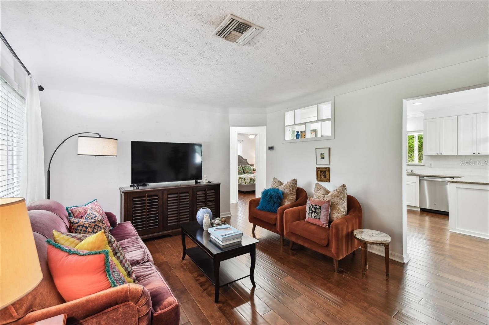 Image 5 of 41 For 2560 51st Street N