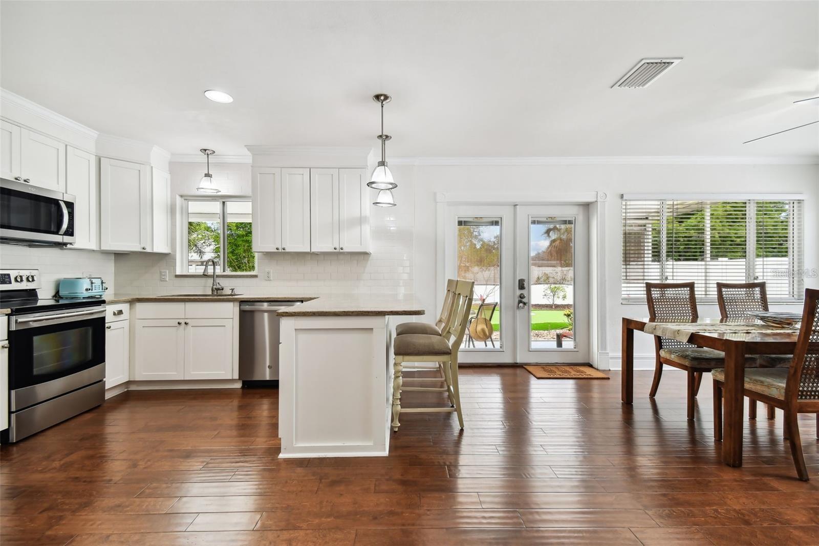 Image 8 of 41 For 2560 51st Street N