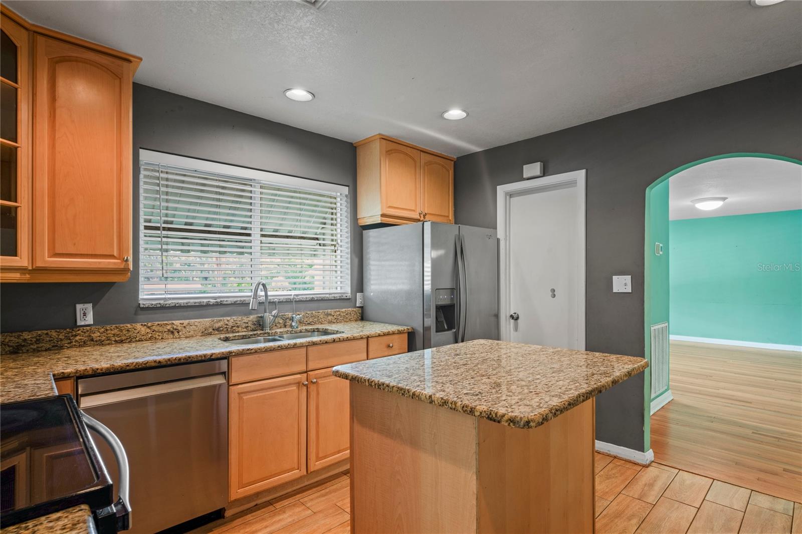Image 17 of 60 For 7515 Ola Avenue
