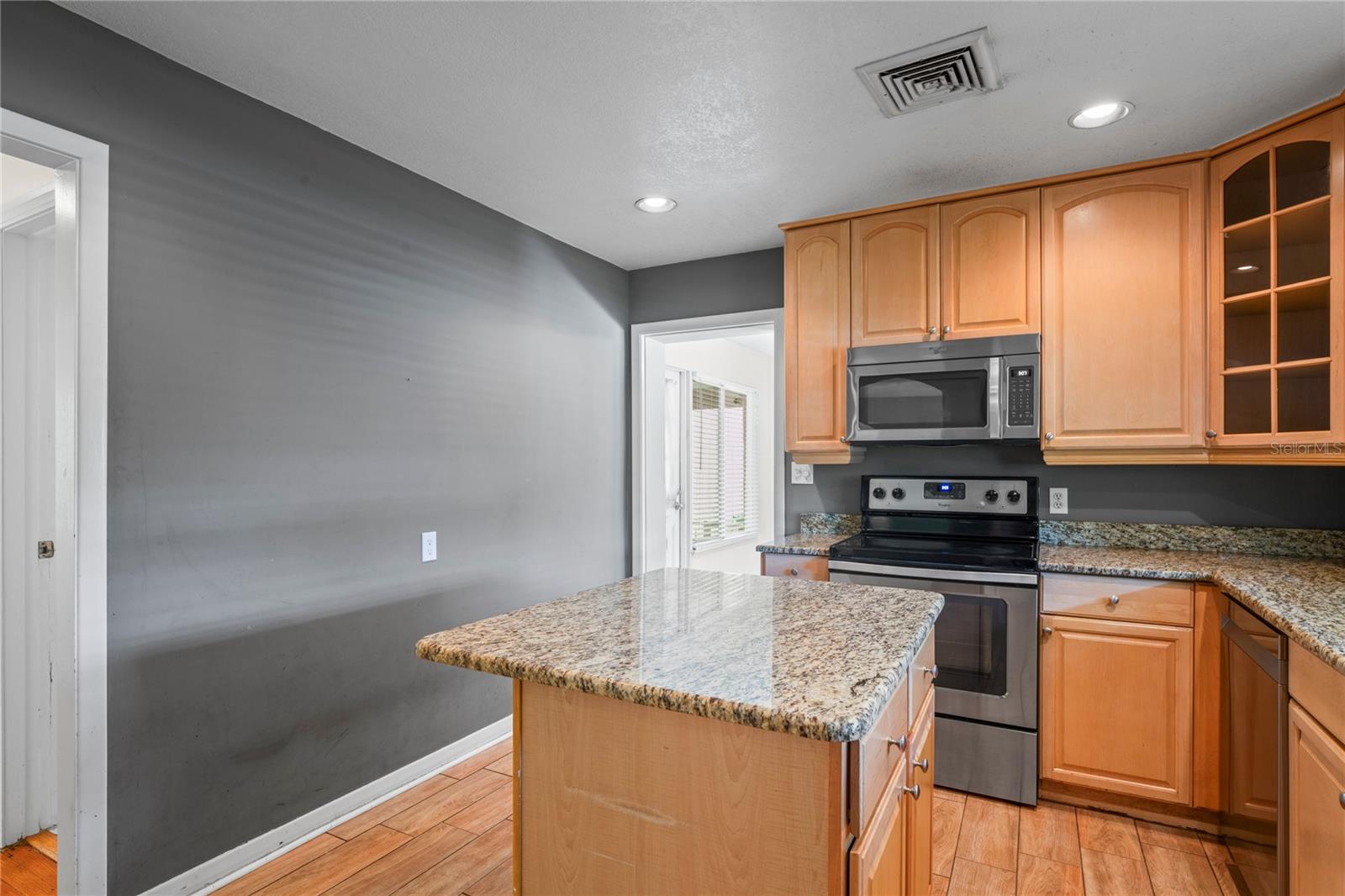 Image 18 of 60 For 7515 Ola Avenue