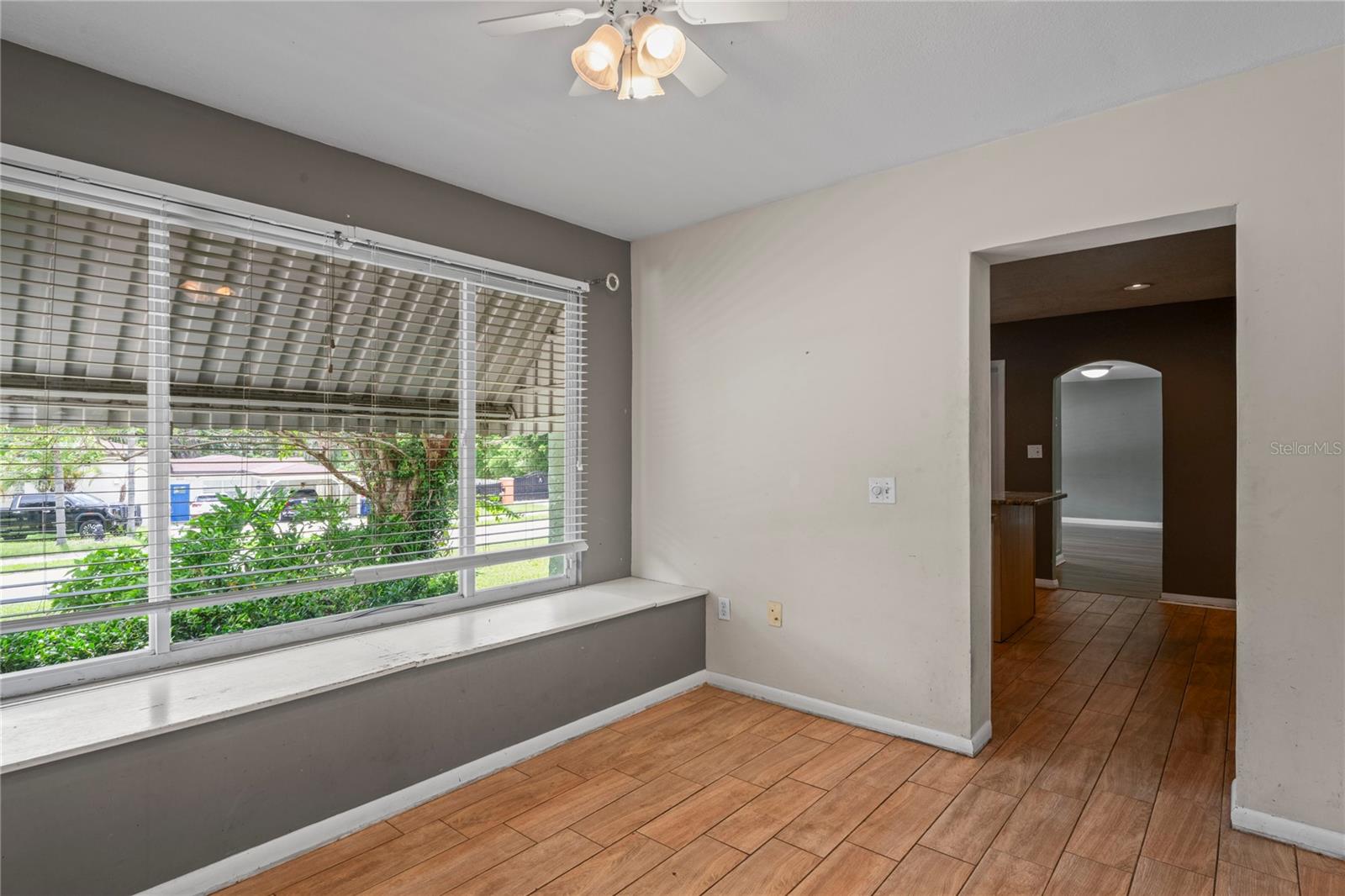 Image 20 of 60 For 7515 Ola Avenue