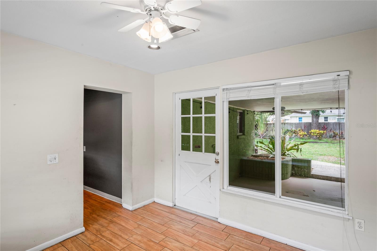 Image 21 of 60 For 7515 Ola Avenue