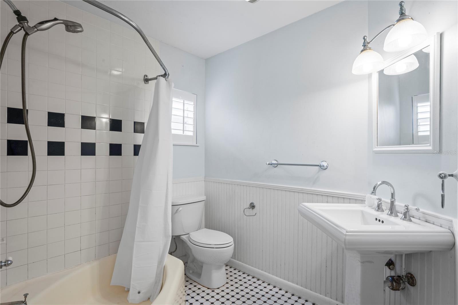Image 36 of 60 For 7515 Ola Avenue