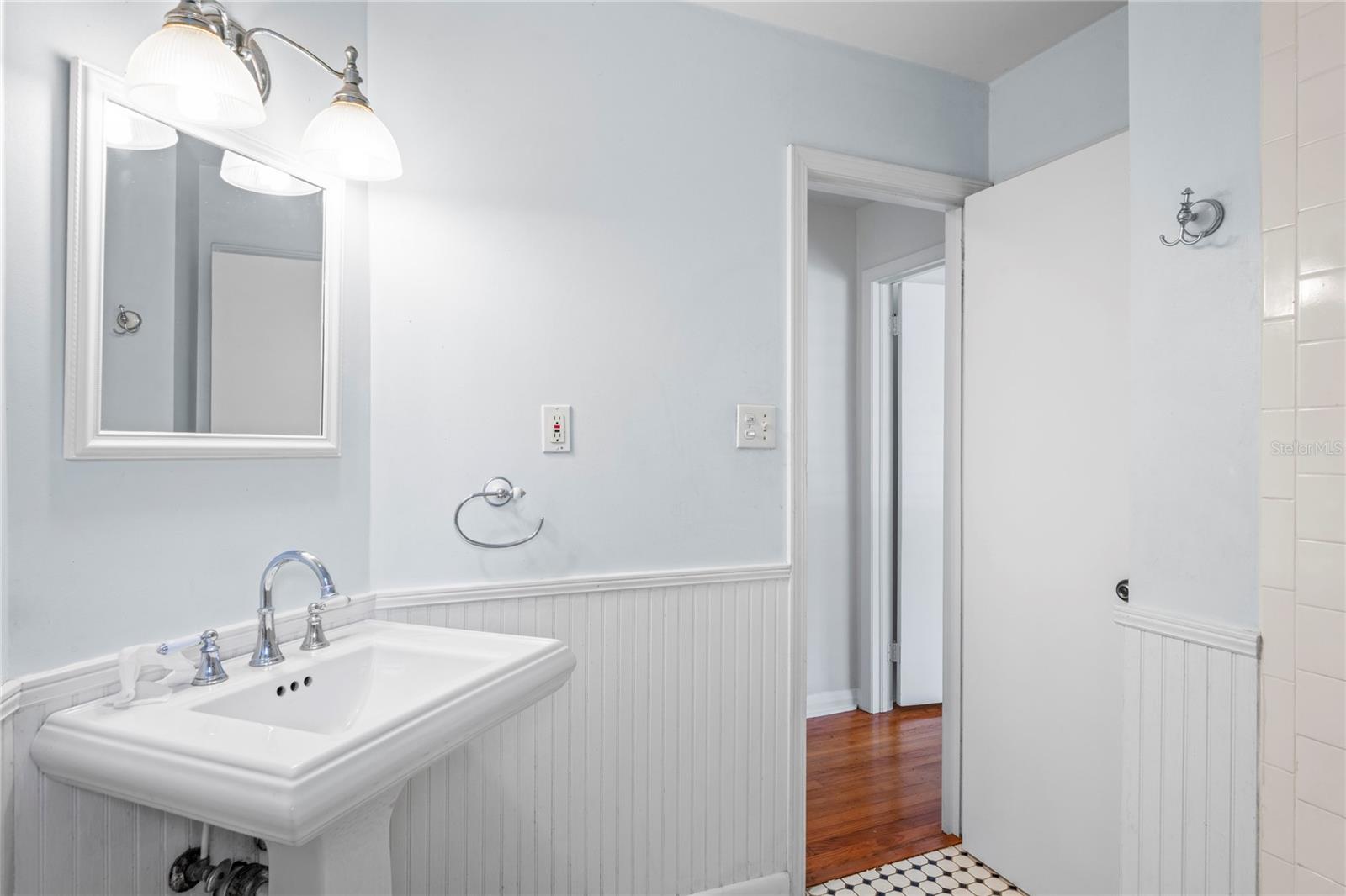 Image 37 of 60 For 7515 Ola Avenue