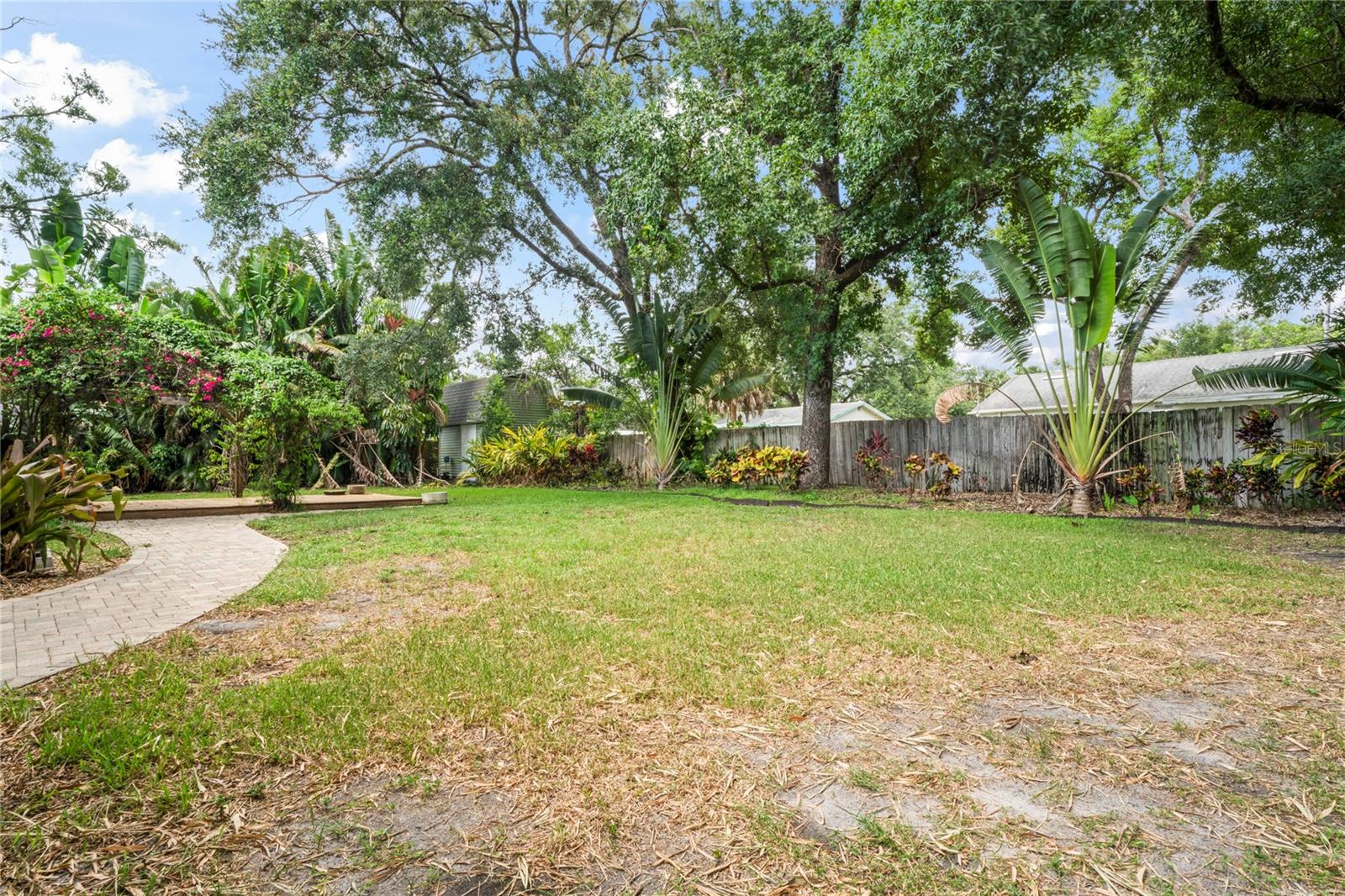 Image 44 of 60 For 7515 Ola Avenue