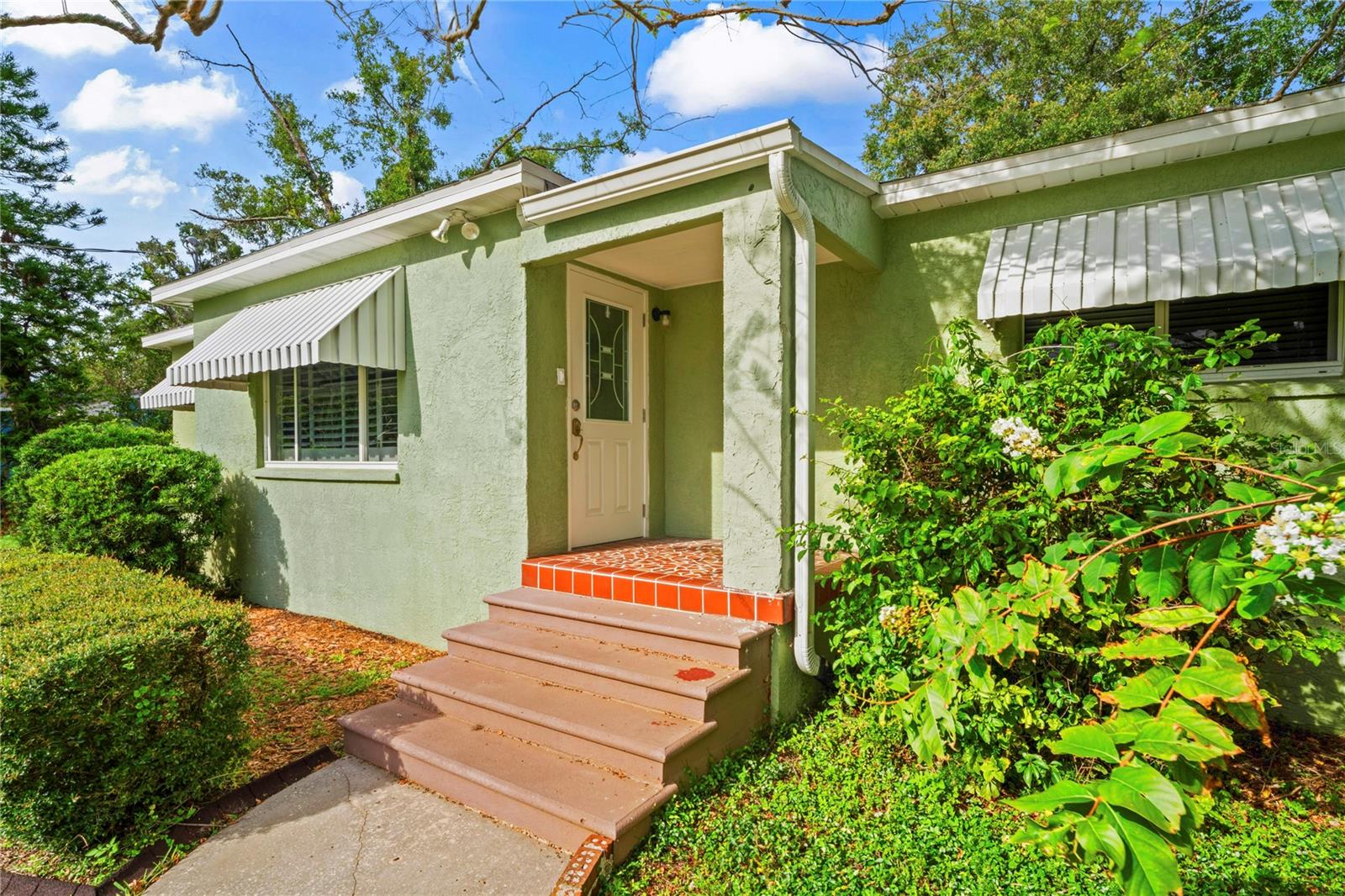 Image 5 of 60 For 7515 Ola Avenue