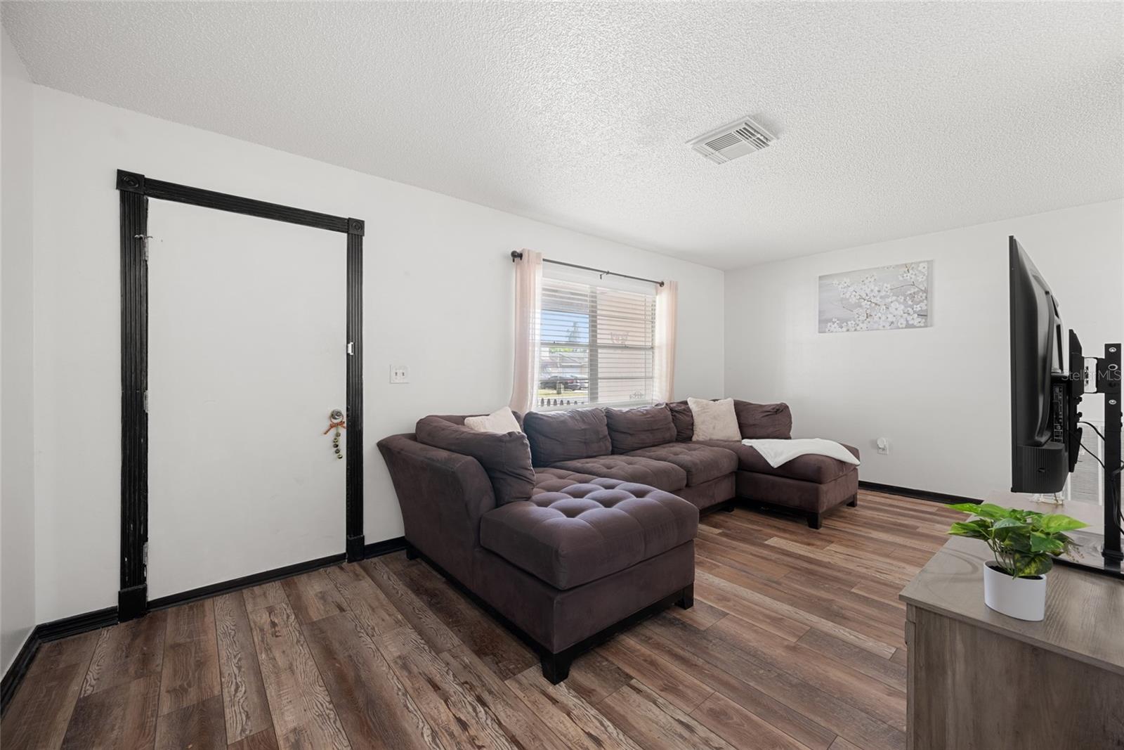 Image 12 of 44 For 5533 Golden Nugget Drive