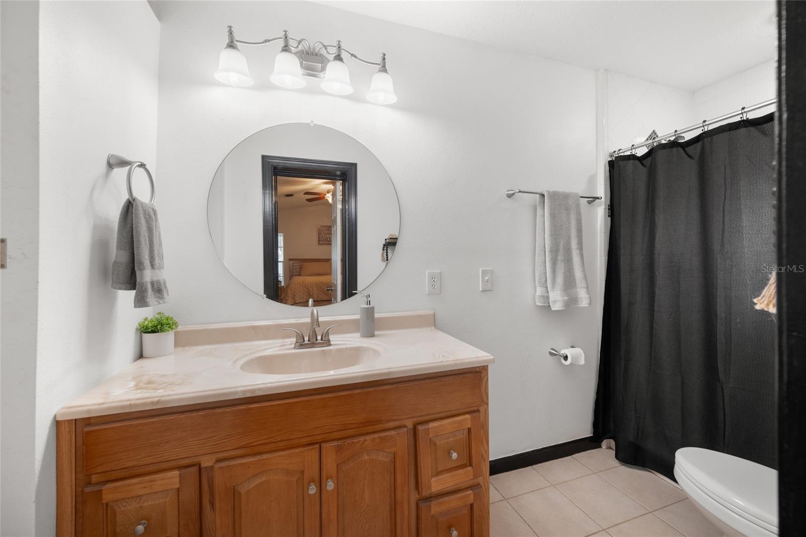 Image 21 of 44 For 5533 Golden Nugget Drive