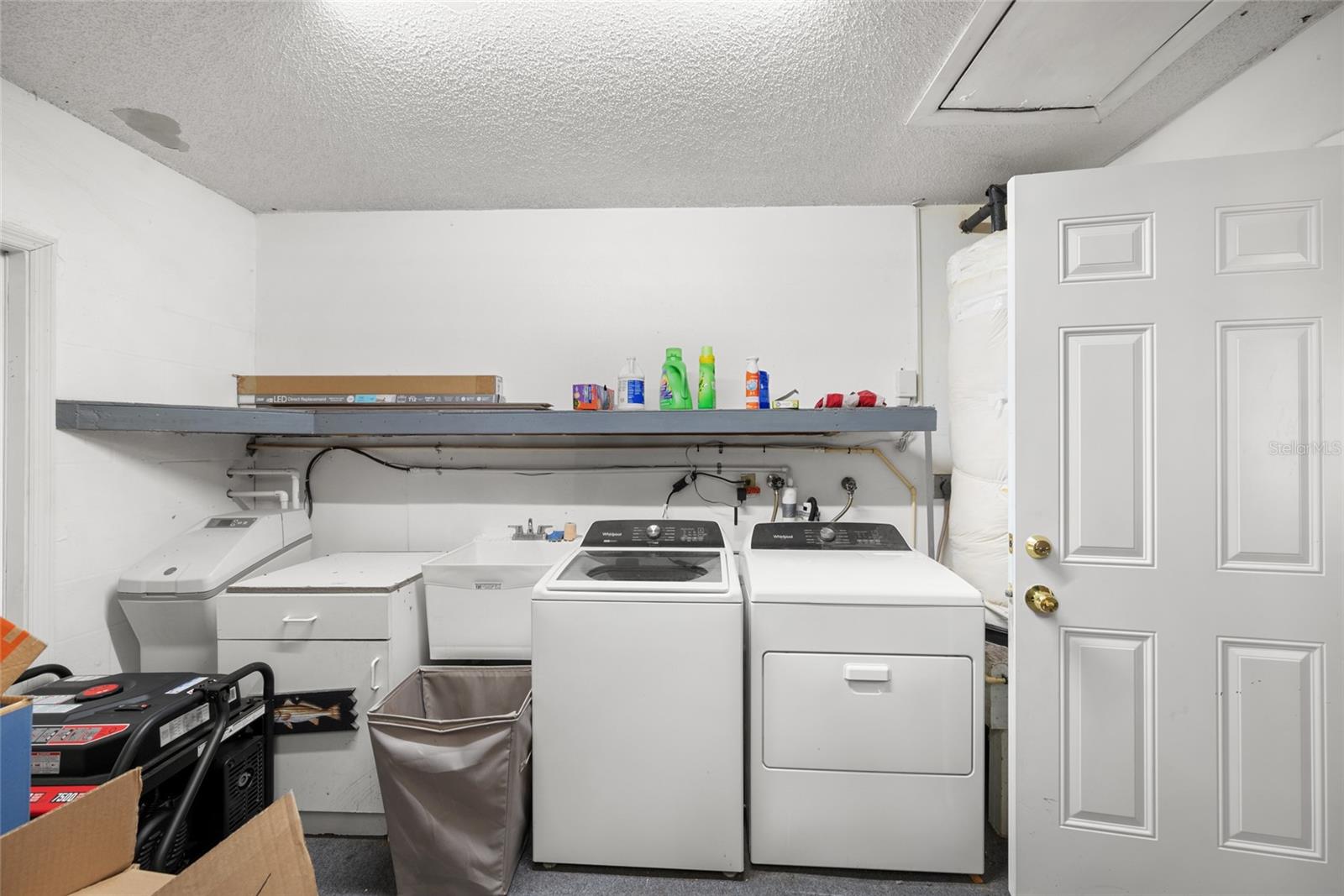 Image 32 of 44 For 5533 Golden Nugget Drive