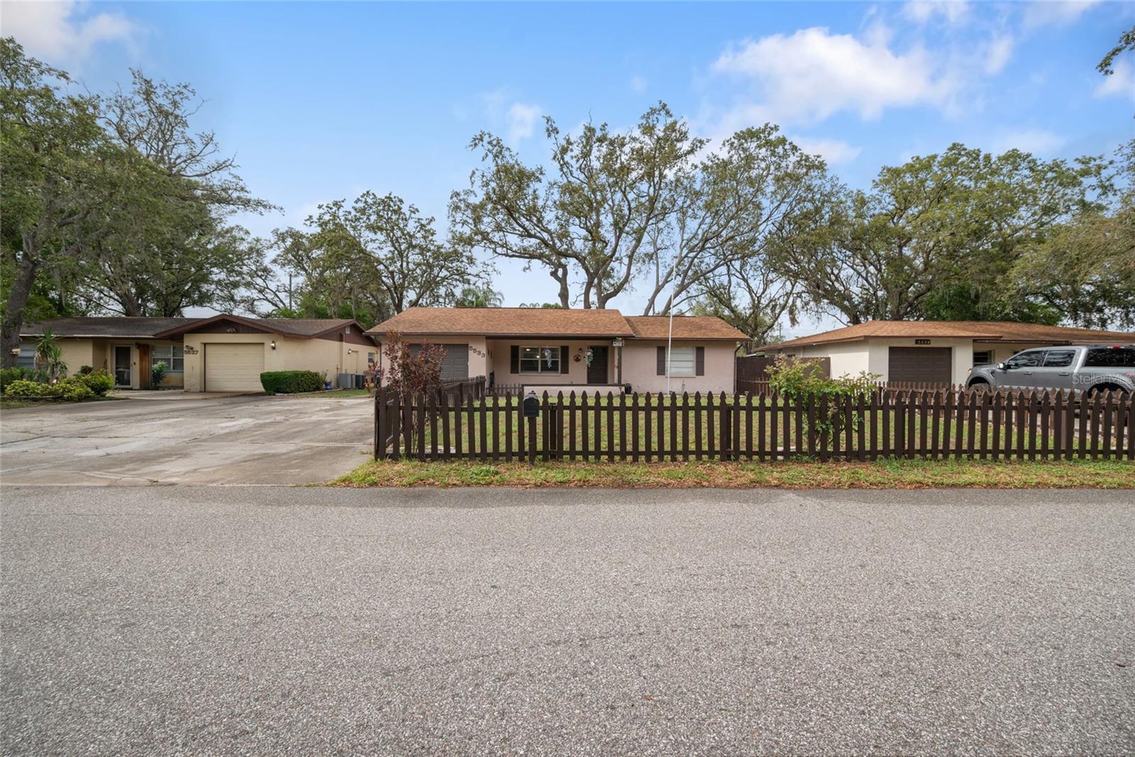 Image 37 of 44 For 5533 Golden Nugget Drive