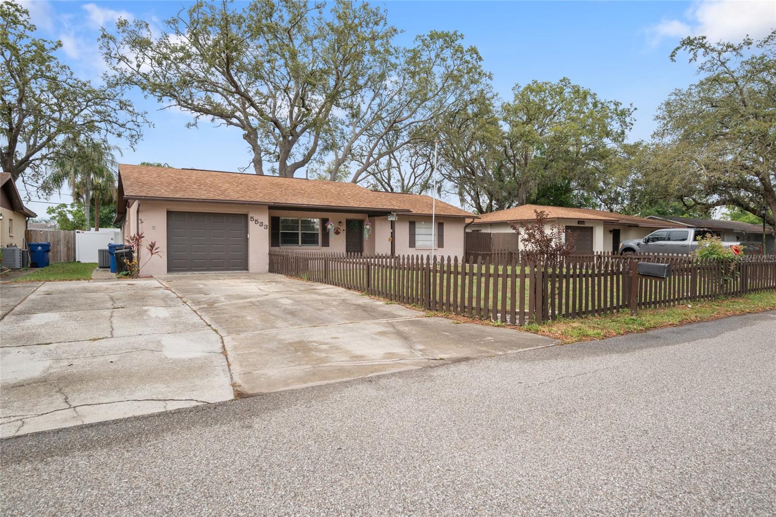 Image 8 of 44 For 5533 Golden Nugget Drive