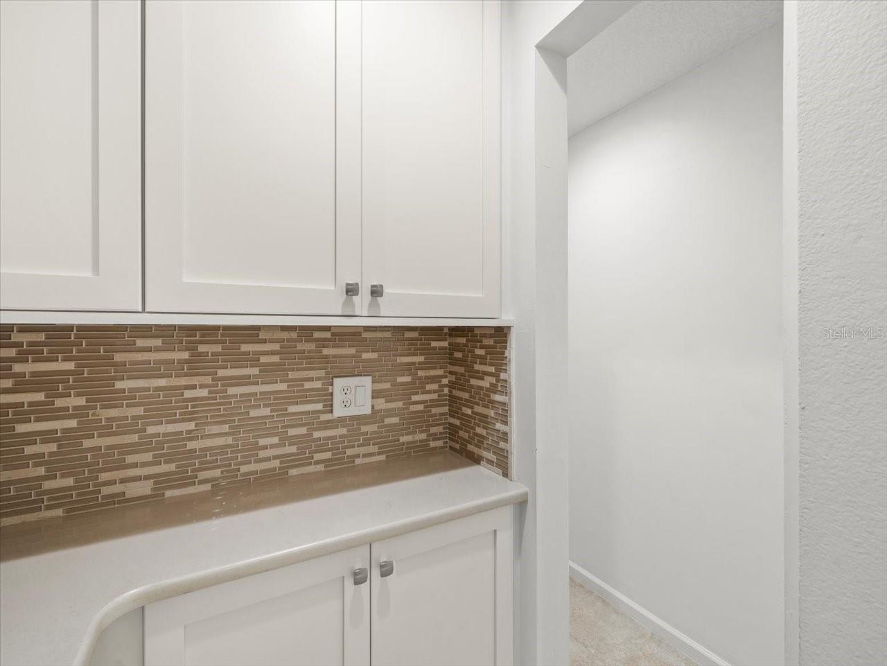 Image 10 of 30 For 4016 Windtree Drive