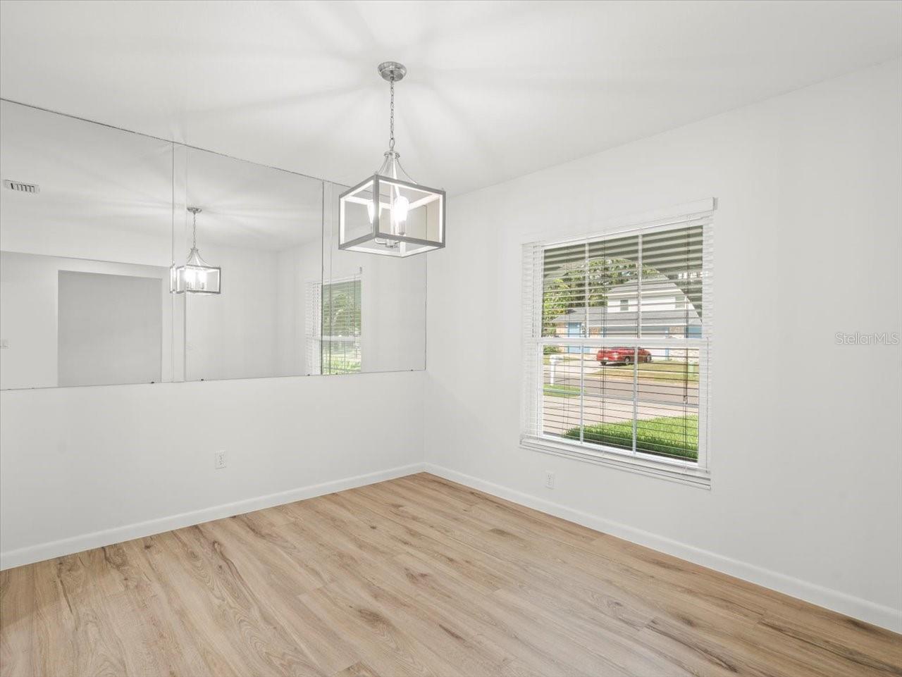 Image 15 of 30 For 4016 Windtree Drive