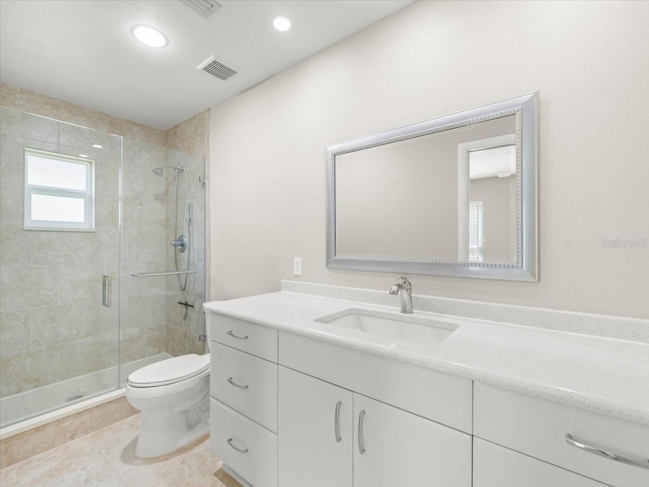 Image 20 of 30 For 4016 Windtree Drive