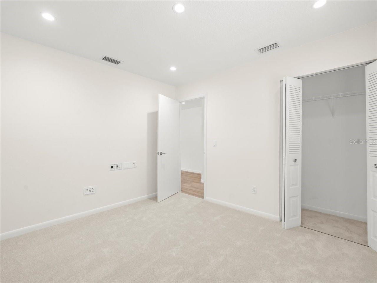 Image 23 of 30 For 4016 Windtree Drive