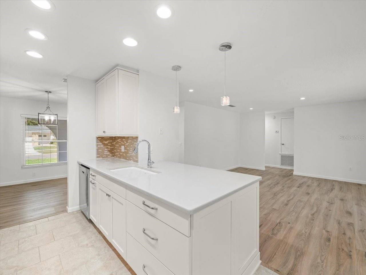 Image 7 of 30 For 4016 Windtree Drive