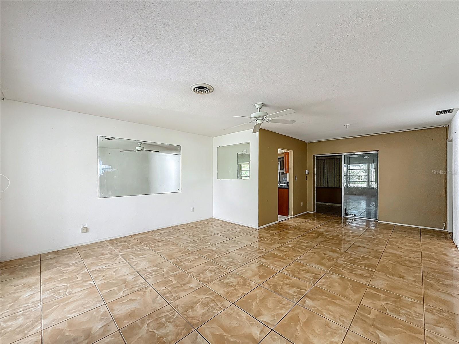 Image 6 of 44 For 5139 43rd Court