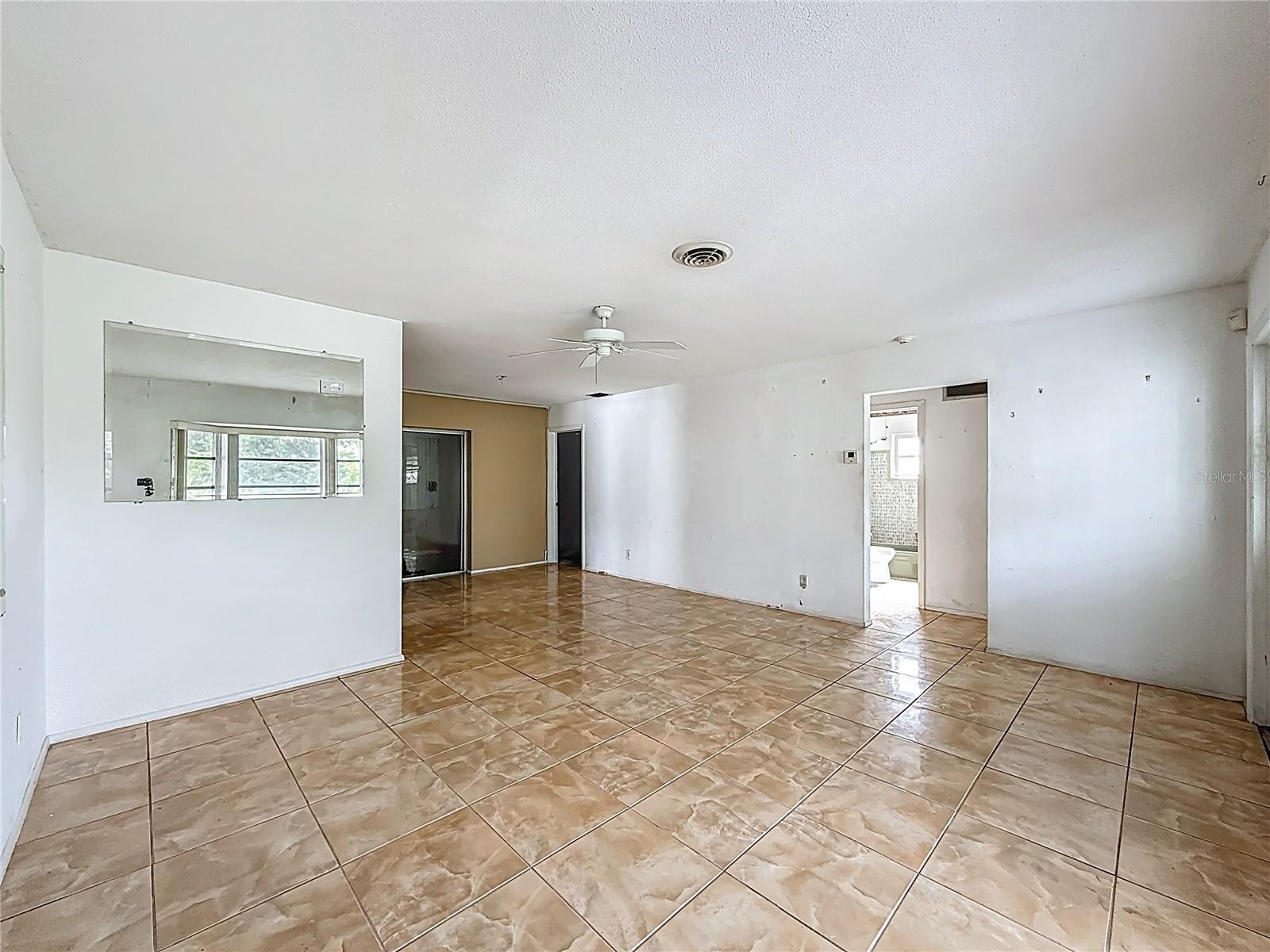 Image 7 of 44 For 5139 43rd Court