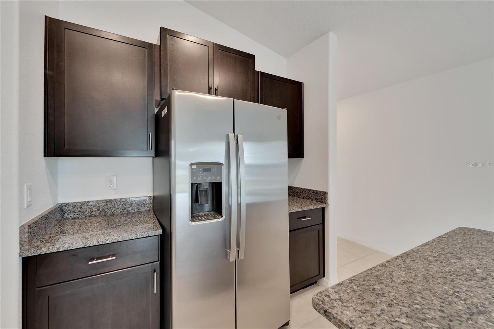 Listing photo id 8 for 3186 Oyster Cove Street