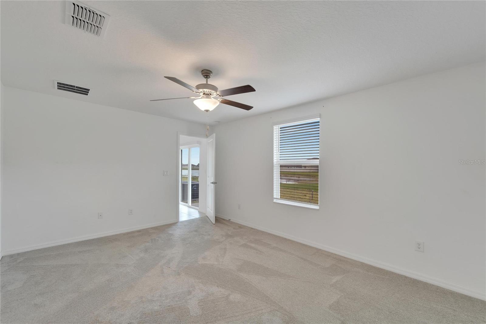 Listing photo id 16 for 3186 Oyster Cove Street