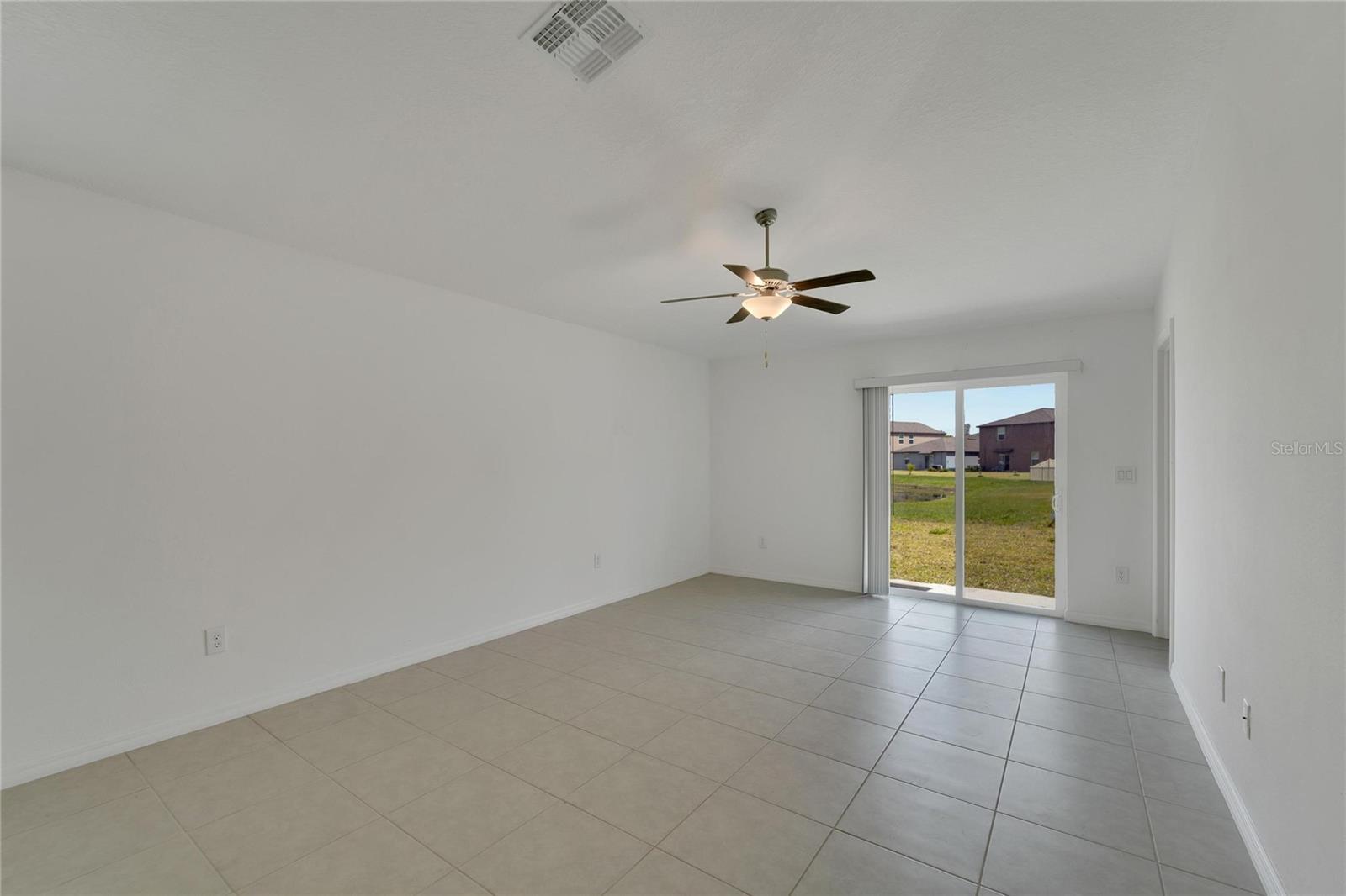 Listing photo id 41 for 3186 Oyster Cove Street