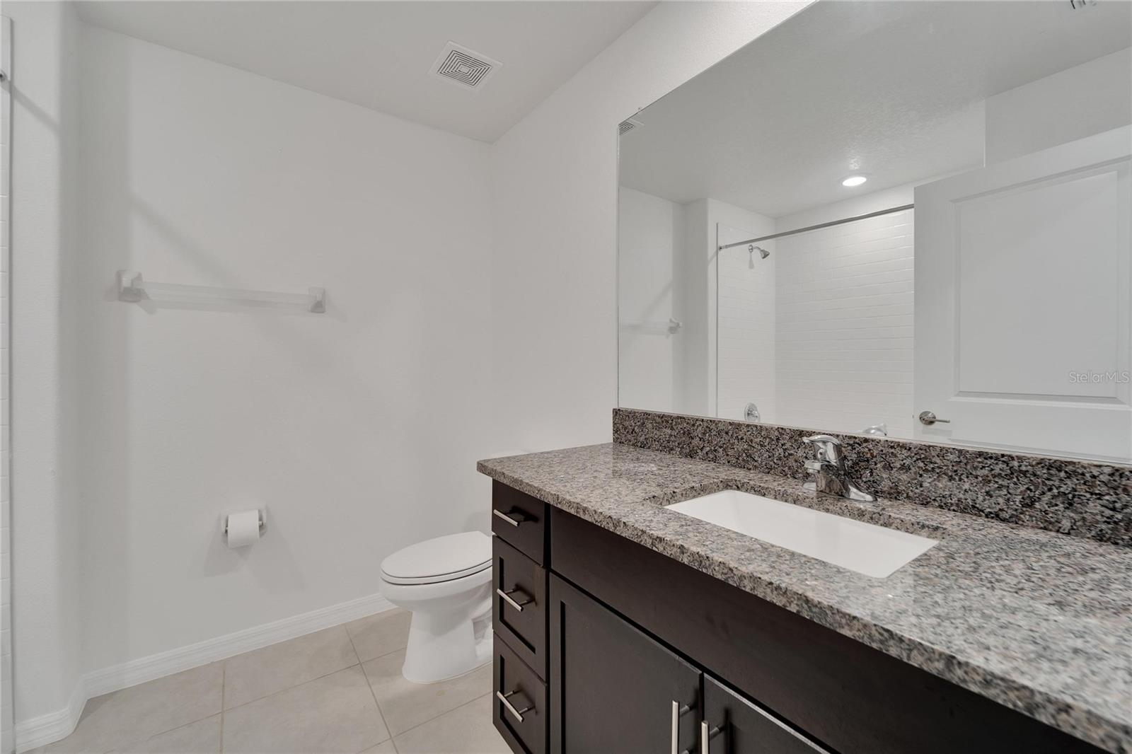 Listing photo id 51 for 3186 Oyster Cove Street
