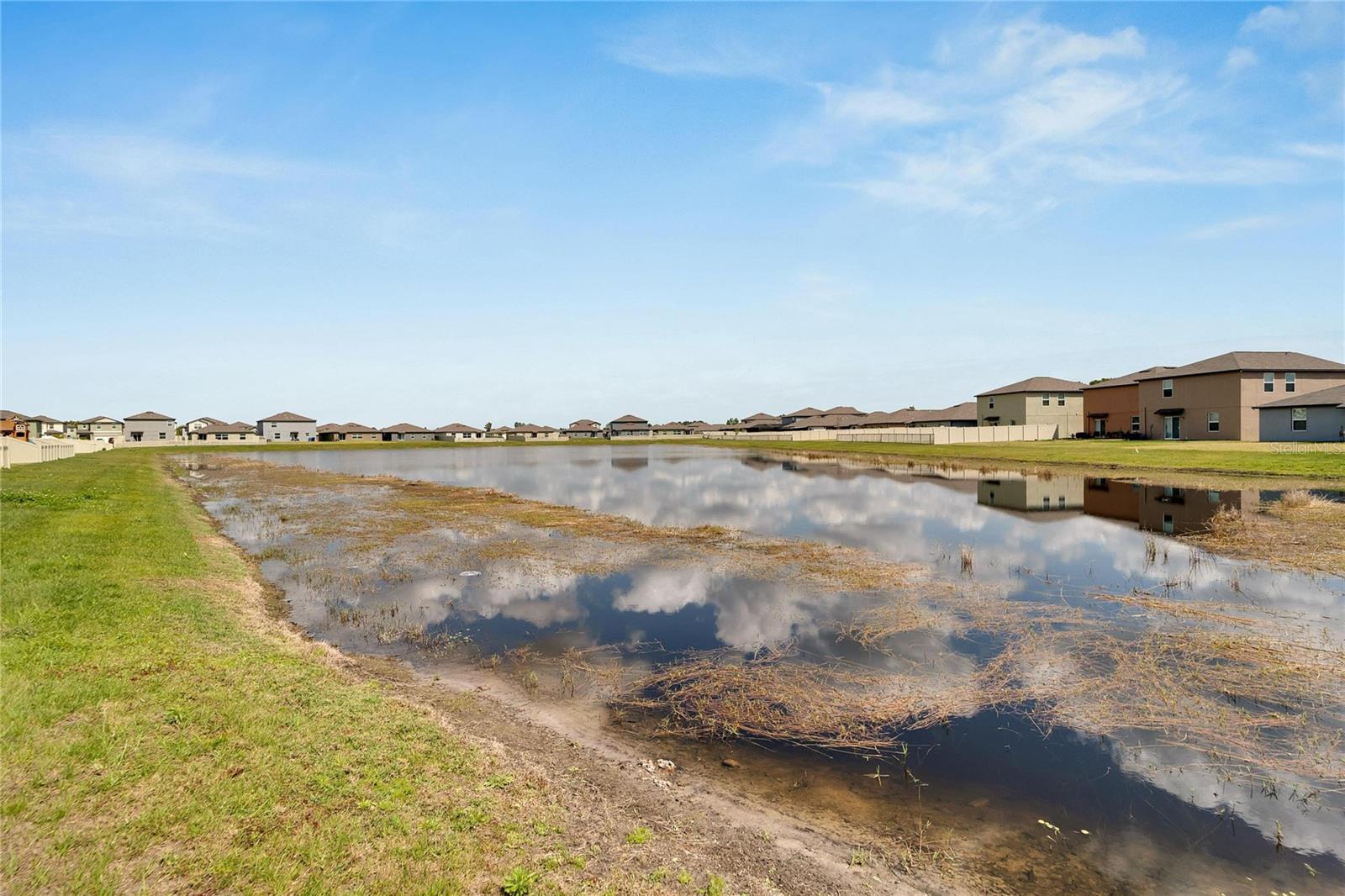 Listing photo id 58 for 3186 Oyster Cove Street