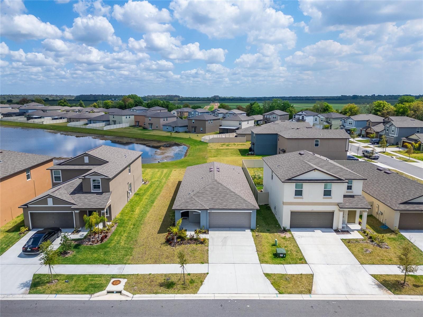 Listing photo id 70 for 3186 Oyster Cove Street