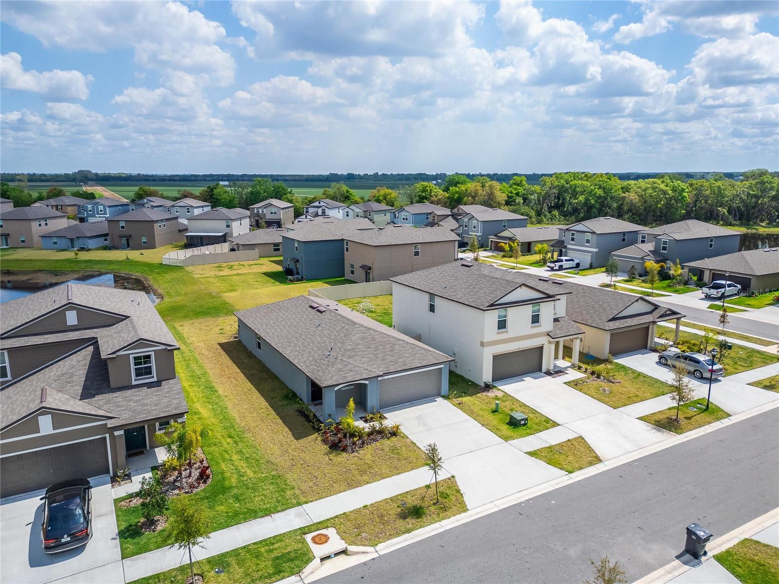 Listing photo id 71 for 3186 Oyster Cove Street
