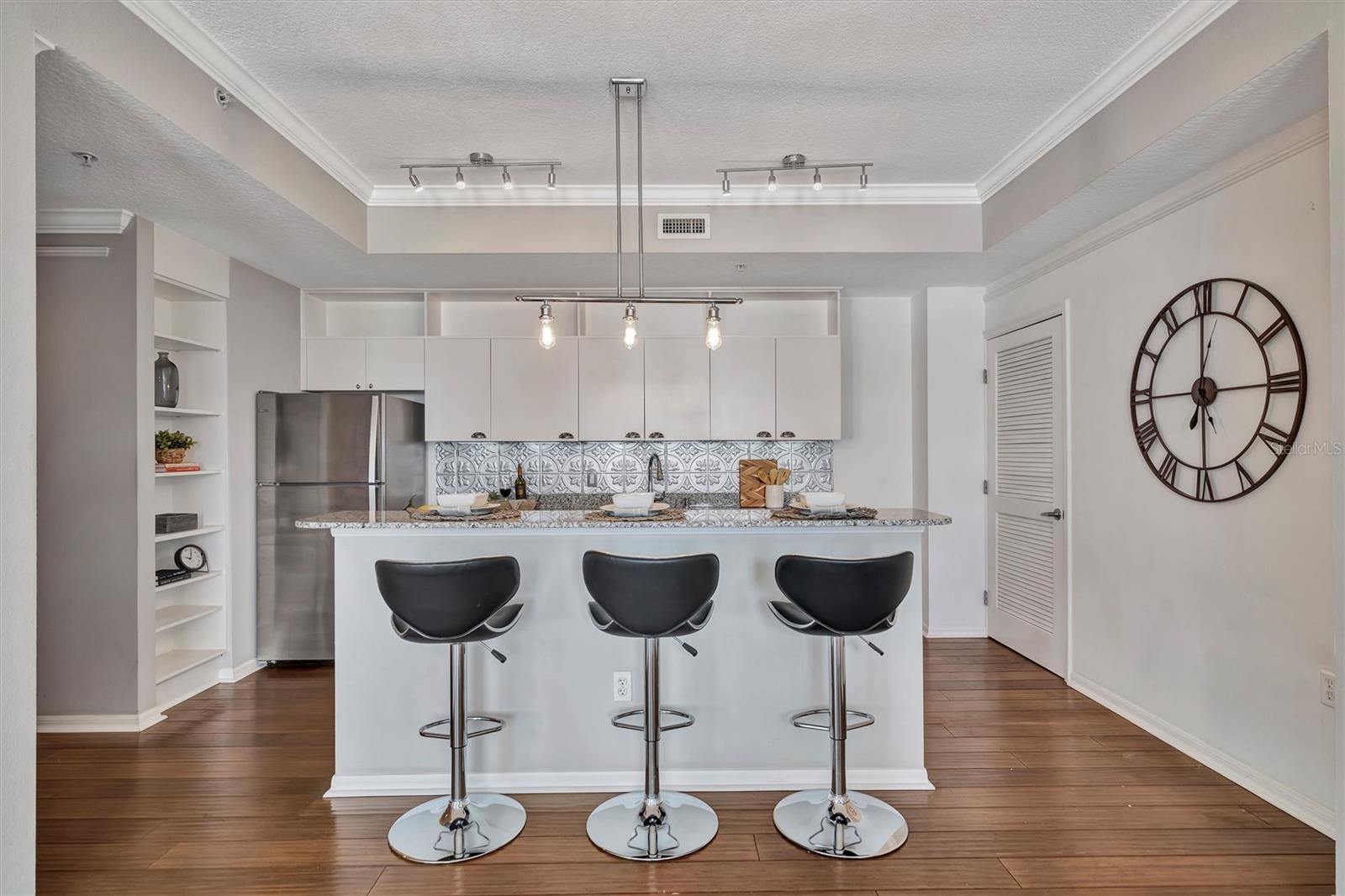 Image 16 of 39 For 226 5th Avenue N 605