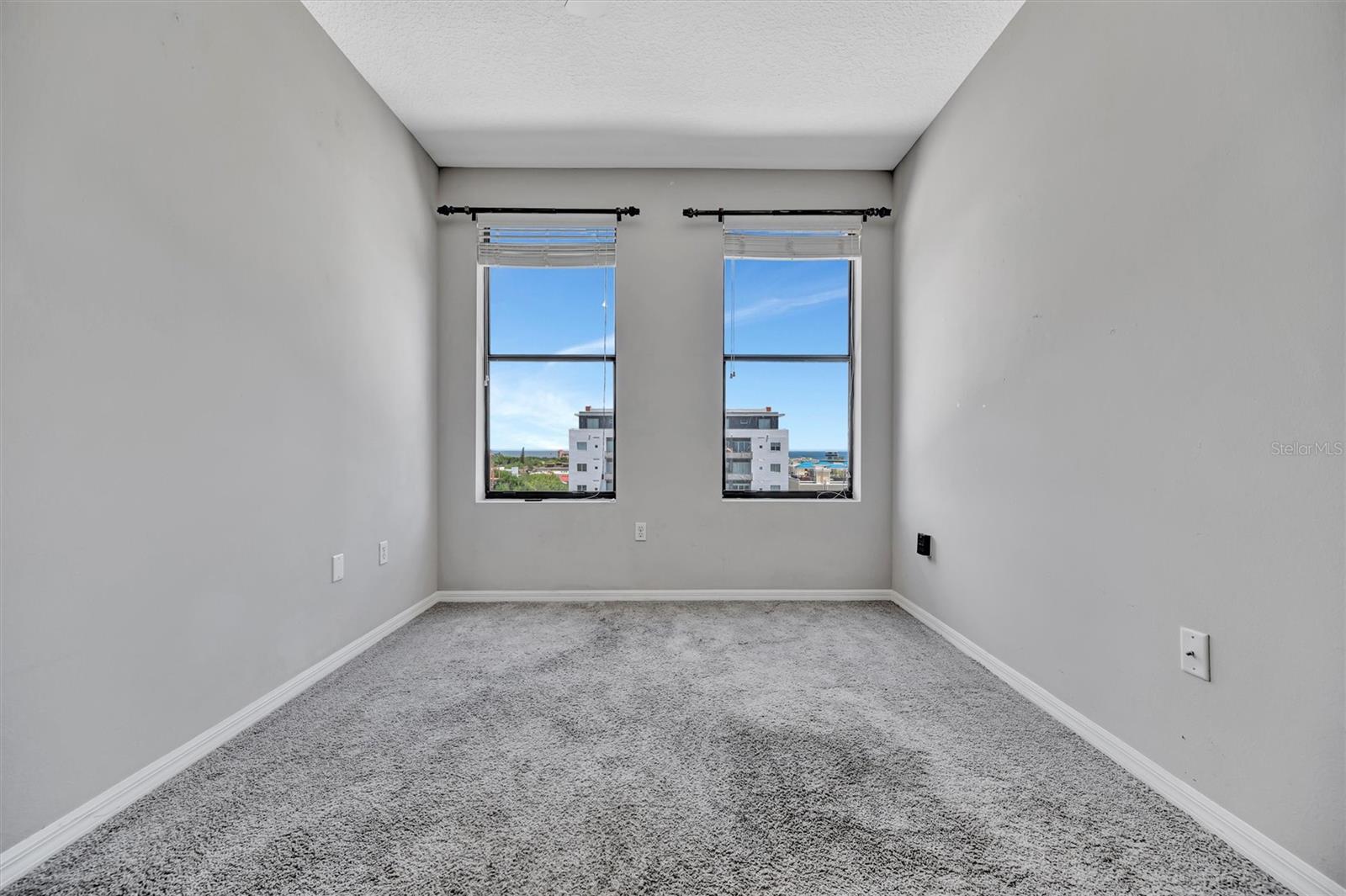 Image 24 of 39 For 226 5th Avenue N 605