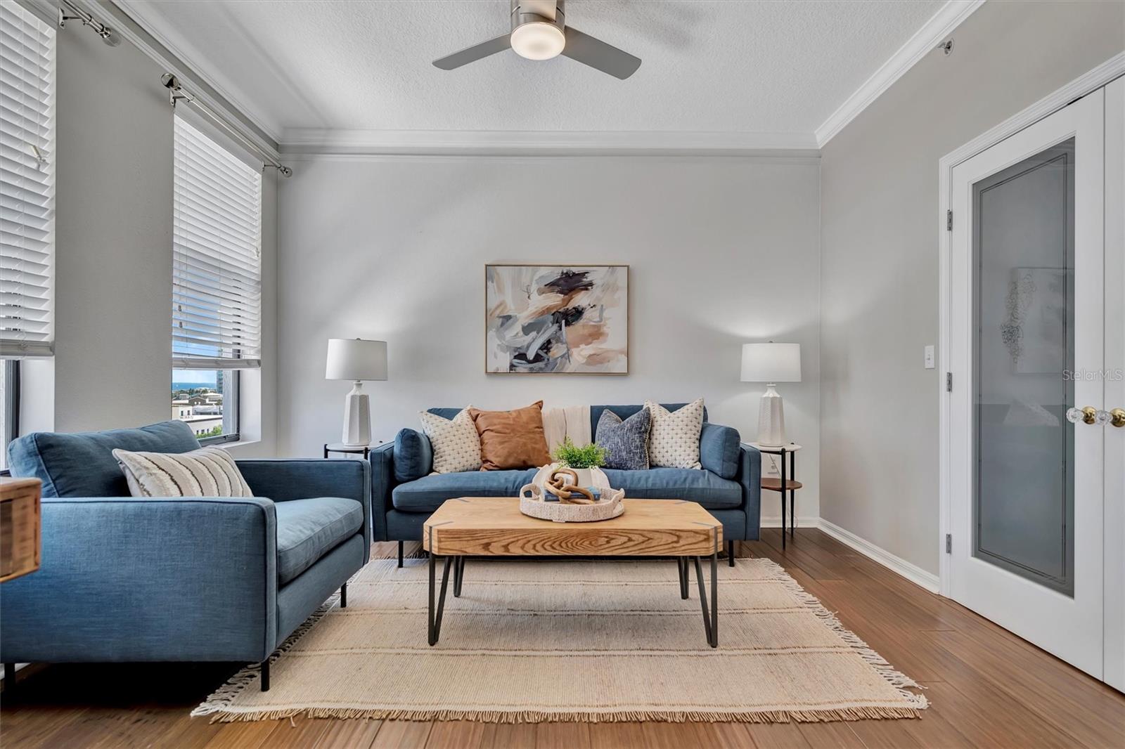 Image 9 of 39 For 226 5th Avenue N 605