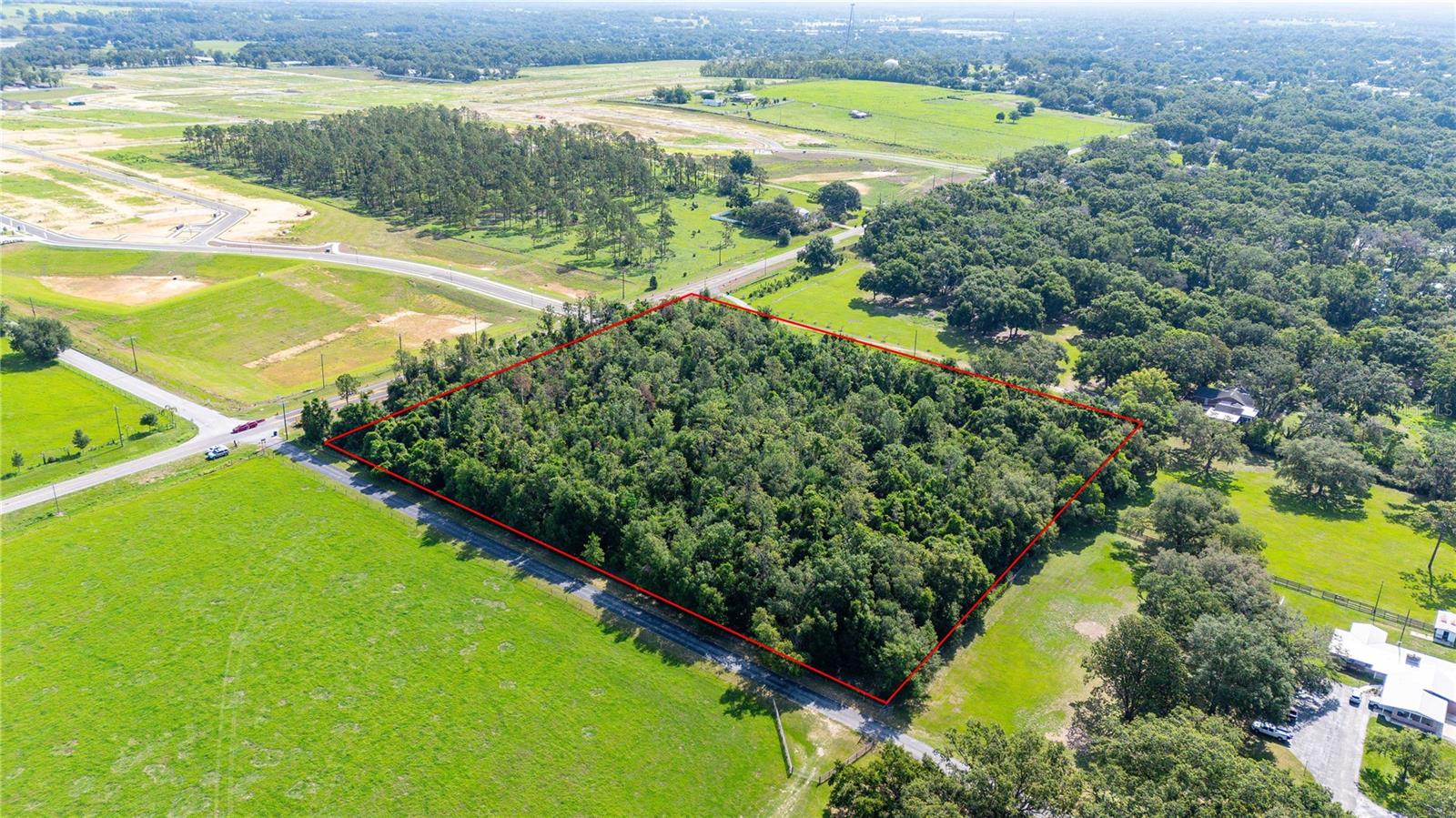 Listing photo id 9 for 36126 Saint Joe Road