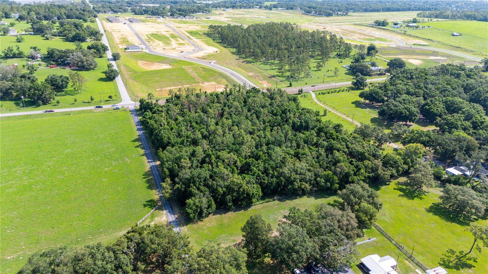 Listing photo id 11 for 36126 Saint Joe Road