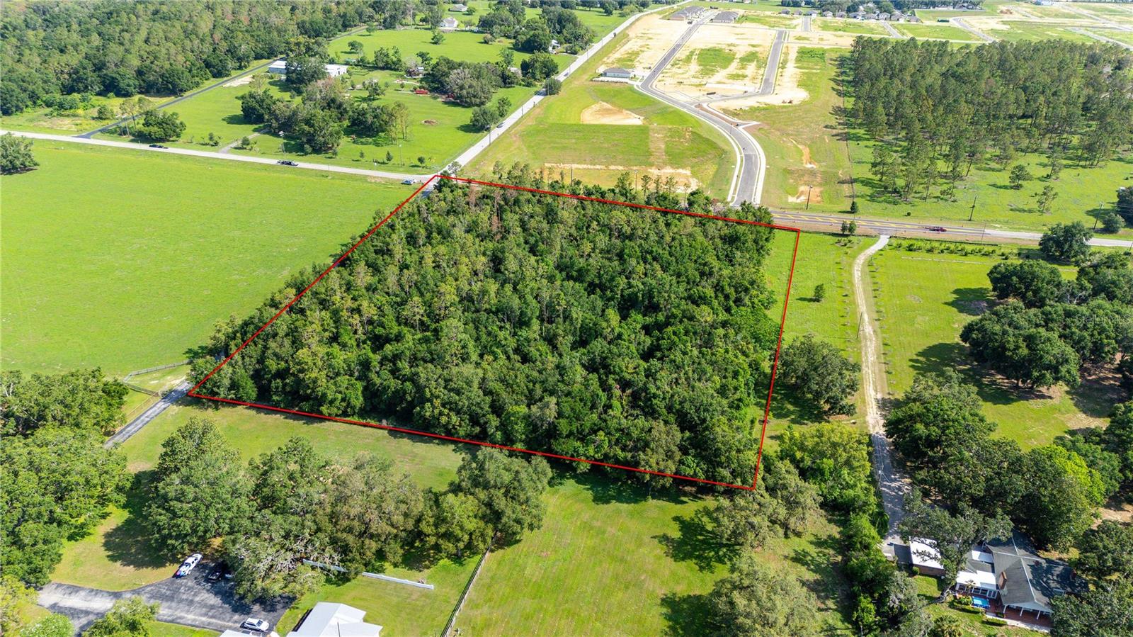 Listing photo id 12 for 36126 Saint Joe Road