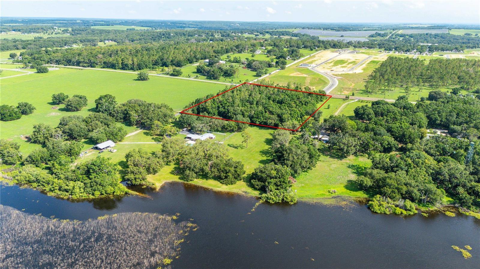 Listing photo id 13 for 36126 Saint Joe Road