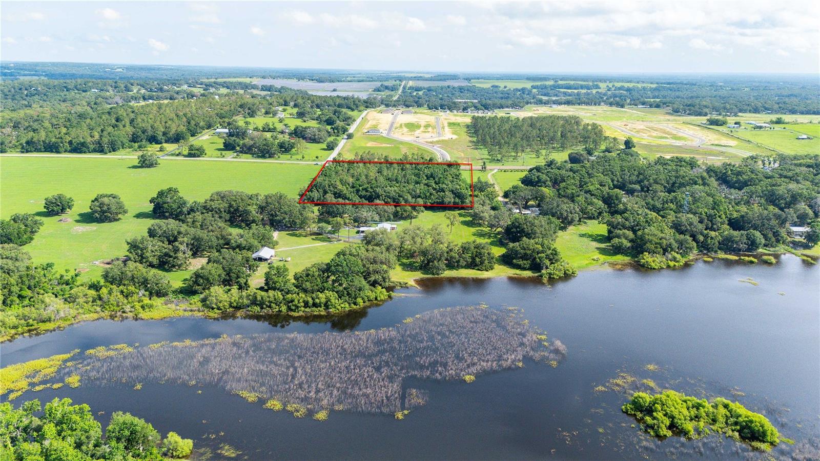 Listing photo id 14 for 36126 Saint Joe Road