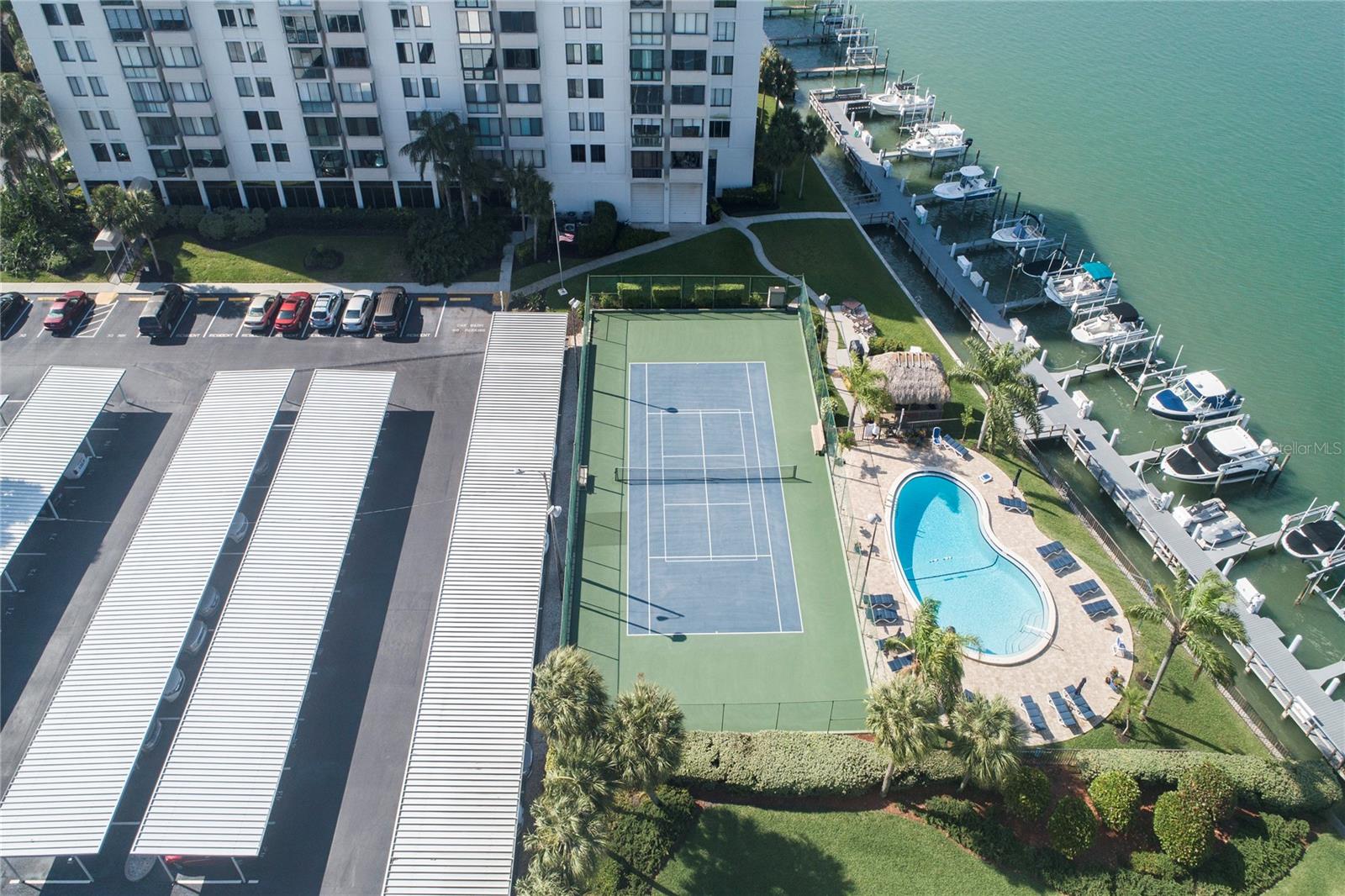 Image 39 of 62 For 660 Island Way #206  206